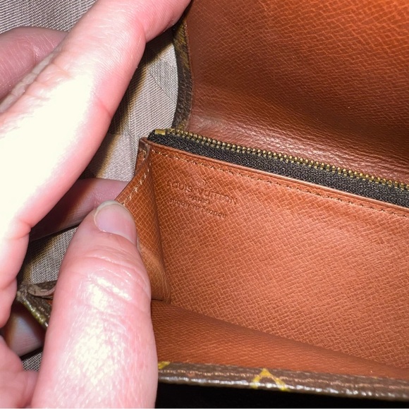 LOUIS VUITTON MONOGRAM LONG WALLET VINTAGE - Picture 10 of 10